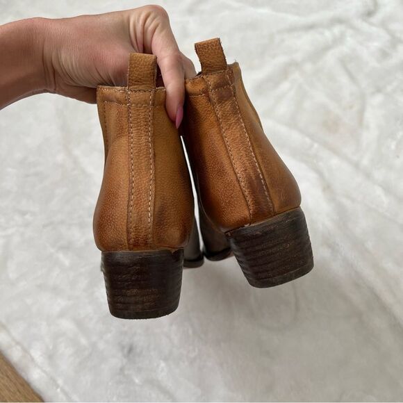 DIBA TRUE Boho Leather Two Tone Ankle Booties 7.5 grey brown suede cute western - Picture 5 of 7